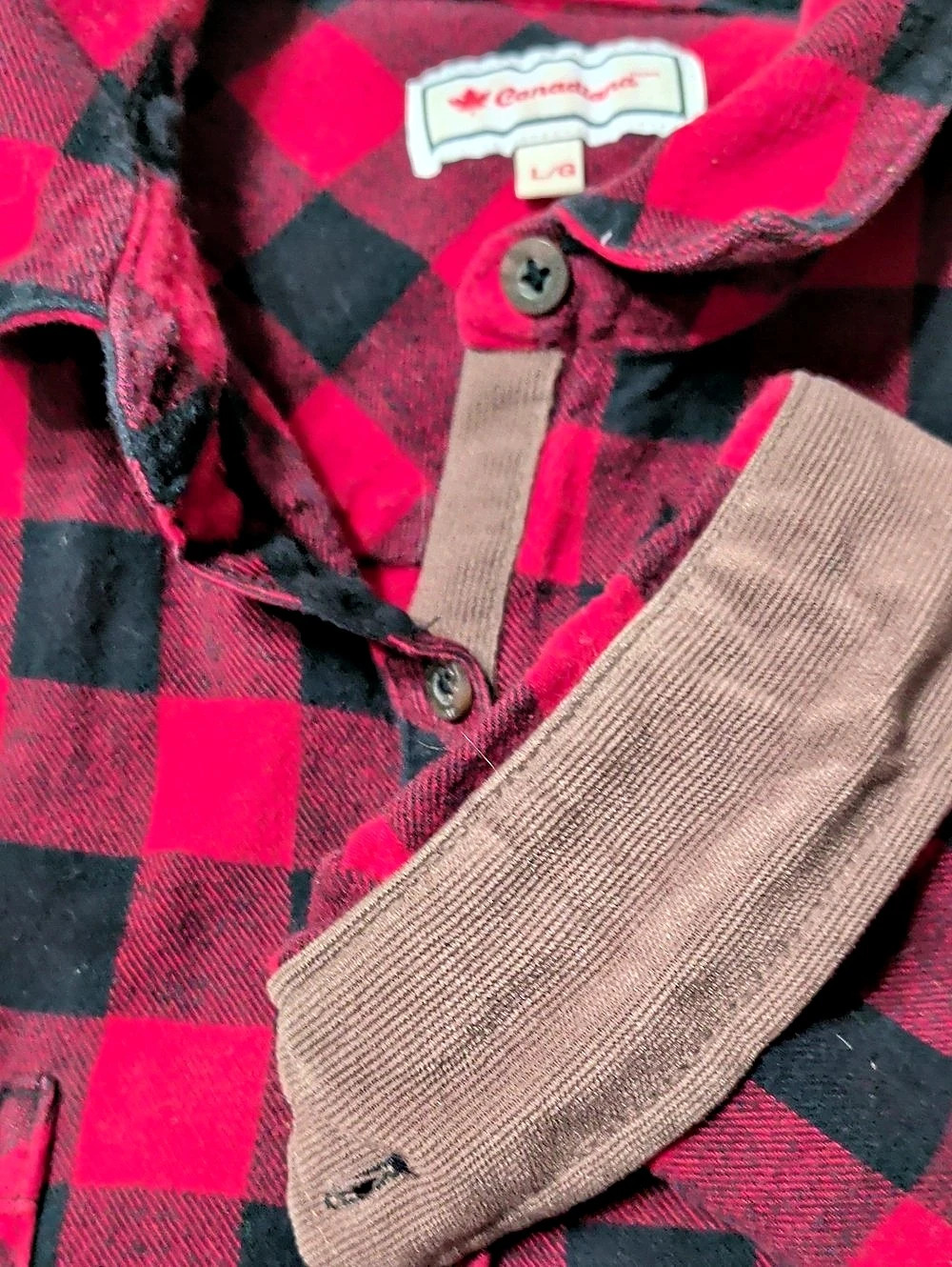 Canadiana CDF1000L1 Checkered Cotton Shirt in Red & Black Large Like New - Picture 7 of 7